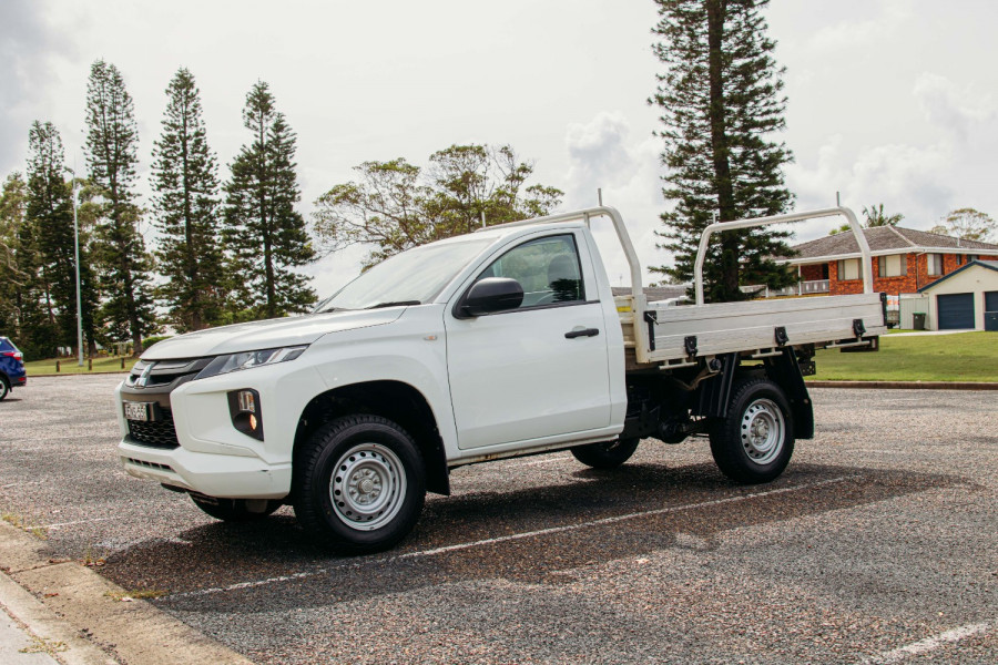 2020 MY21 Mitsubishi Triton MR GLX Cab Chassis Image 6
