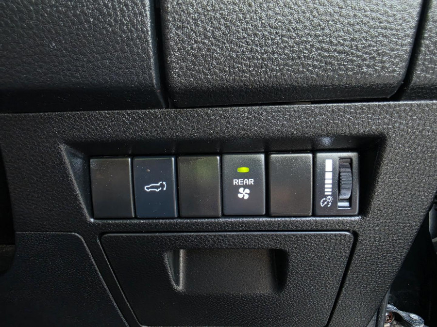 2021 Isuzu MU-X RJ LS-T SUV Image 29