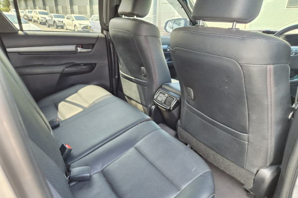 2021 Toyota HiLux GUN126R Rogue Dual Cab Pick Up Image 9