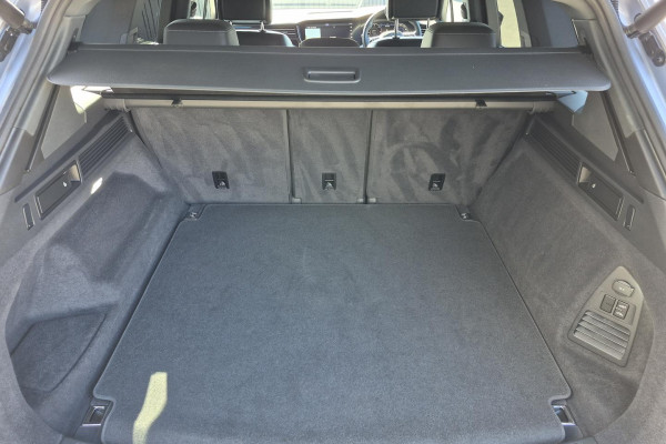 2020 MY21 Volkswagen Touareg CR 210TDI R-Line SUV Image 10