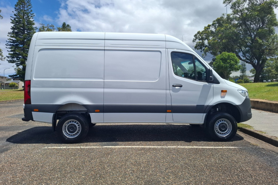 2024 Mercedes-Benz Sprinter VS30 419CDI Van Image 8