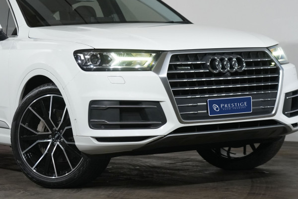 2016 Audi Q7 4M TDI SUV Image 2