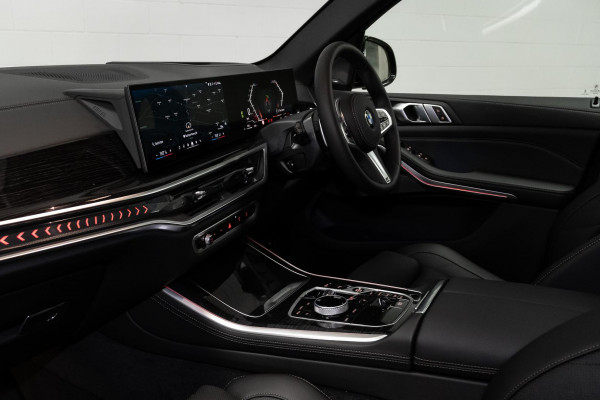 2026 BMW X5 G05 LCI xDrive30d M Sport SUV image 7