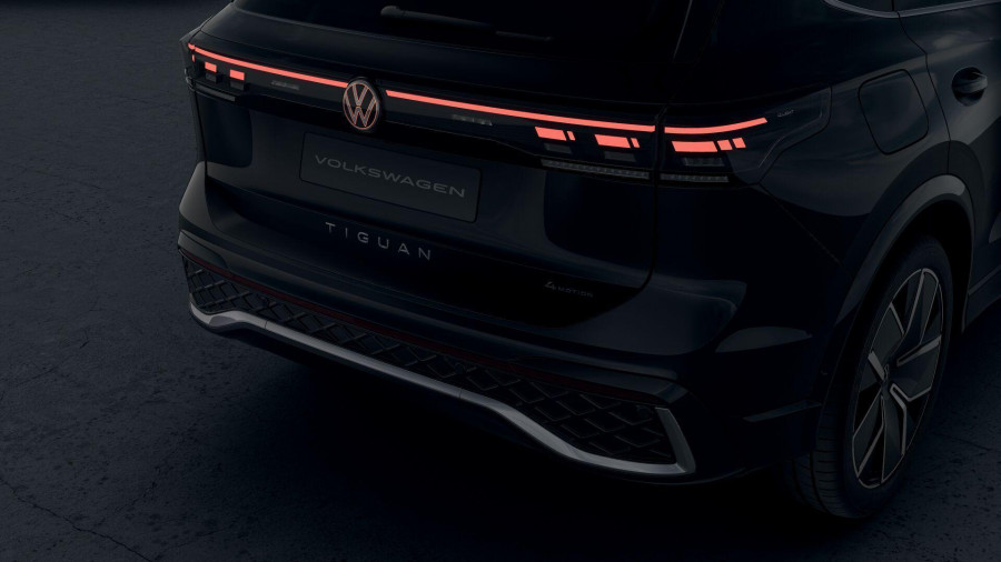 2026 Volkswagen Tiguan CT 195TSI R-Line SUV Image 5