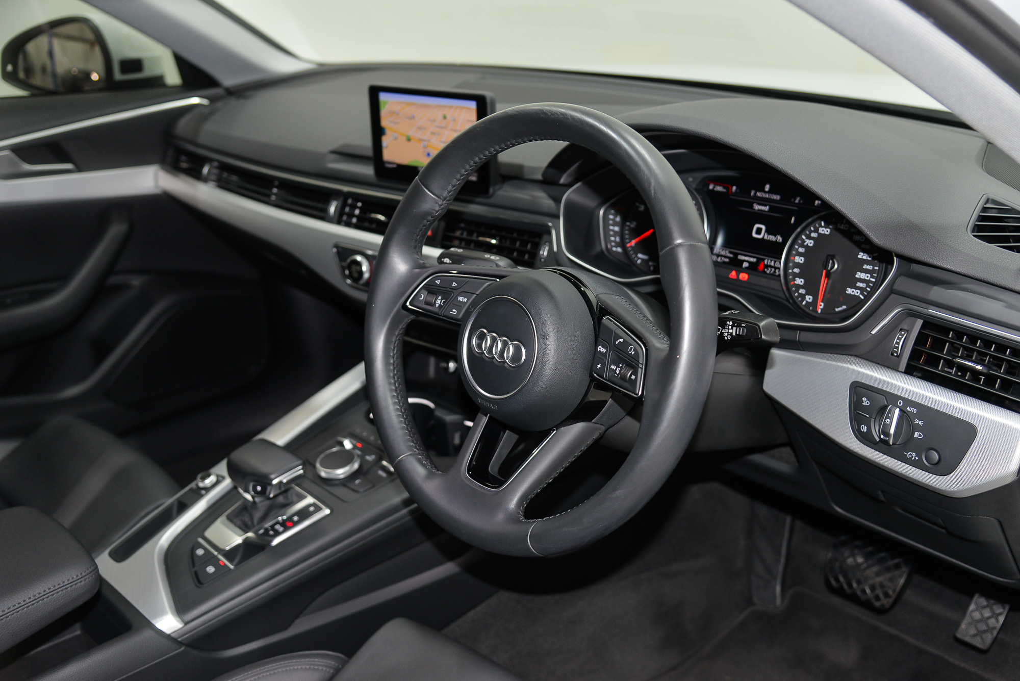 2018 Audi A4 Audi A4 1.4 Tfsi S Tronic S Line Auto 1.4 Tfsi S Tronic S Line Sedan Image 13