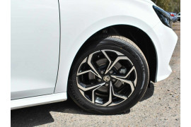 2024 MG MG5 AP32 Essence Sedan