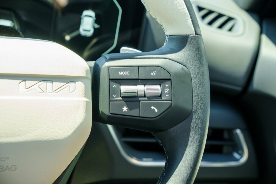 2026 Kia K4 CL4m GT-Line Hatch Image 12
