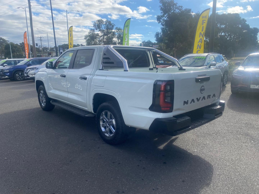2026 Nissan Navara D27 ST Ute Image 6