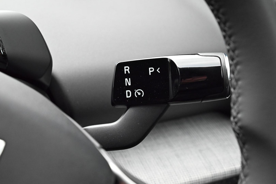 2026 Volvo EX30  Single Motor Extended Range Plus SUV Image 19