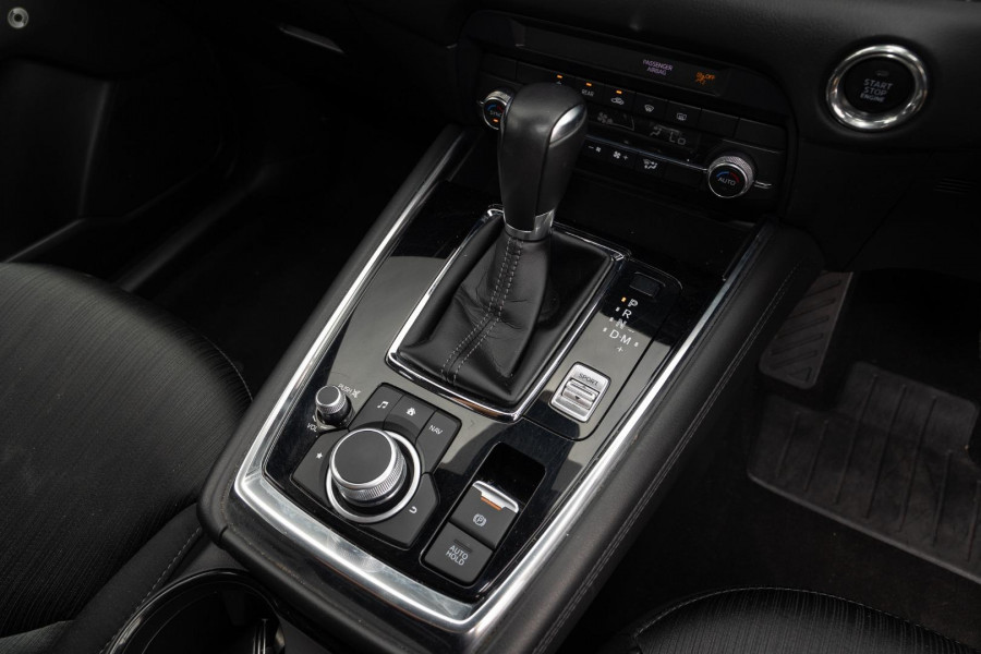 2025 Mazda CX-80 KL G40e Touring SUV Image 15