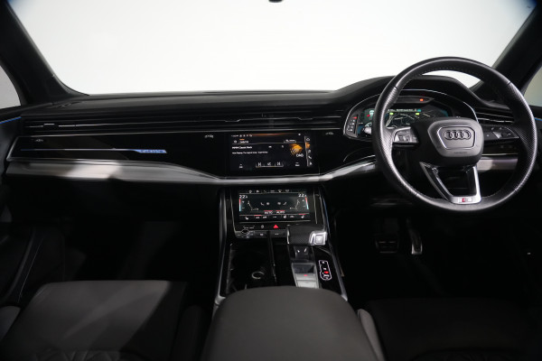2020 Audi SQ7 TDI SUV image 13