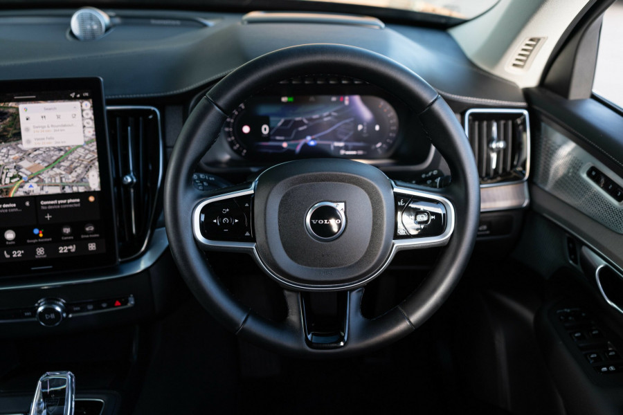 2025 MY26 Volvo XC90 L Series Ultra B5 Dark SUV Image 15