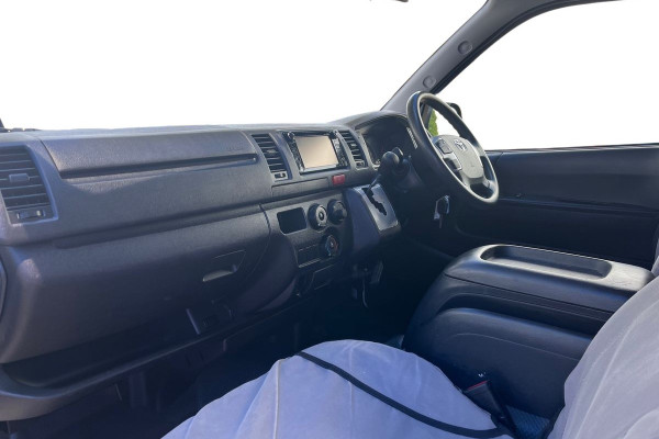 2017 MY19 Toyota HiAce LWB Van LWB Van