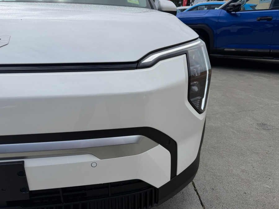 2026 MY27 Kia EV3 SV Air Long Range SUV Image 26