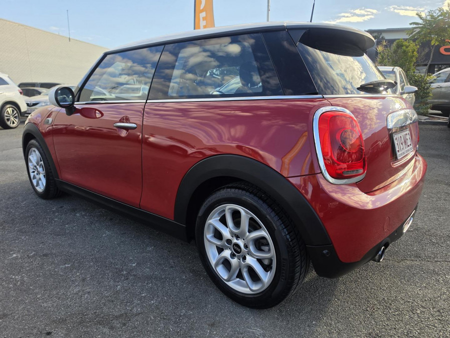 2015 MINI Cooper F56 Hatch Image 9