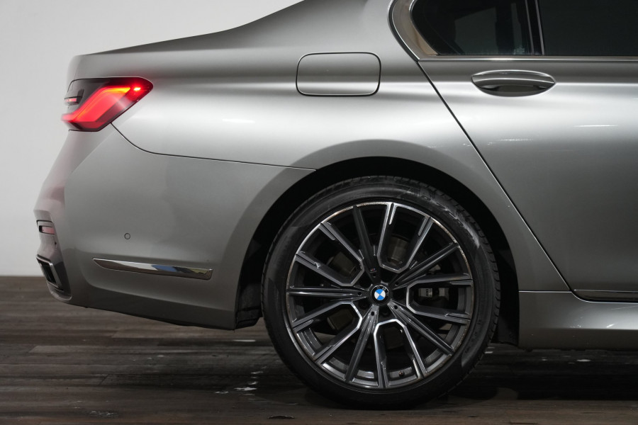 2019 BMW 7 Series 30ld Sedan Image 6