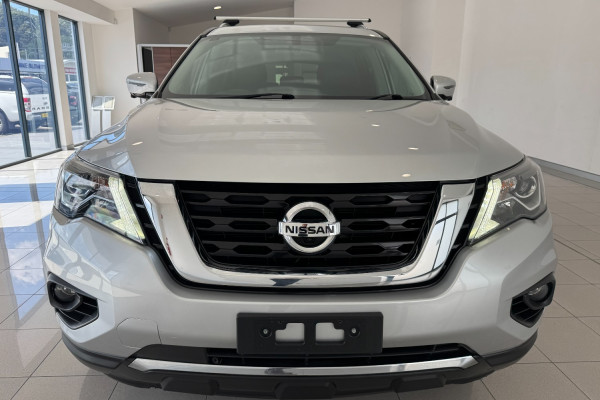 2017 Nissan Pathfinder R52 Ti SUV Image 5