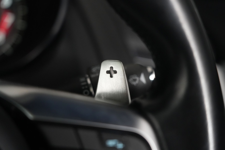 2018 Jaguar F-TYPE R 5.0 SC V8 Coupe