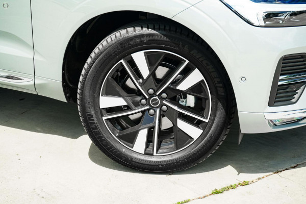 2026 Volvo XC60 UZ Plus B5 Bright SUV Image 13