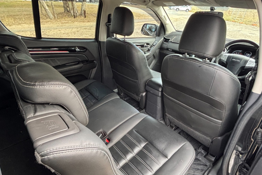 2019 Isuzu MU-X LS-T SUV Image 9