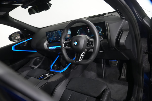 2025 BMW X3 40d xDrive SUV image 11