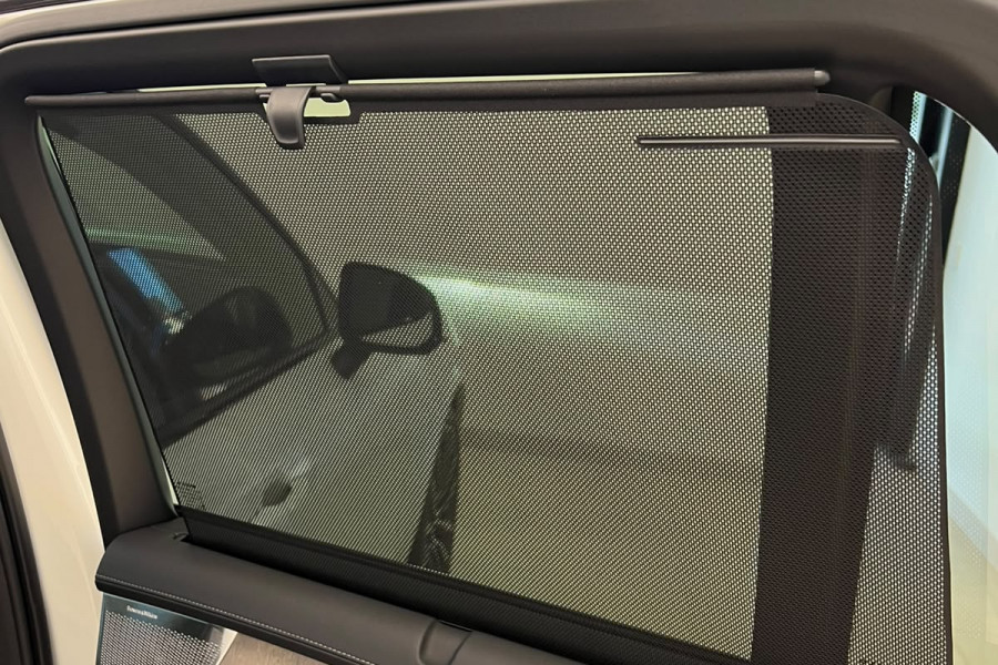 2025 MY26 Volvo XC90 L Series Ultra T8 Plug-in Hybrid Dark SUV