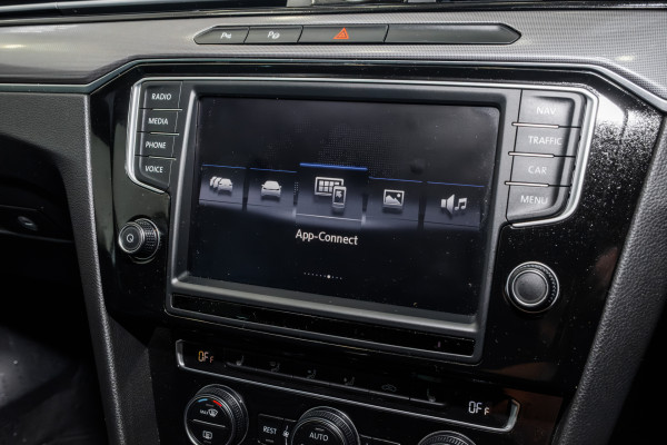 2016 MY17 Volkswagen Passat B8 132TSI Comfortline Wagon Image 14
