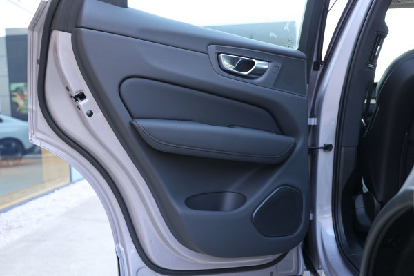 2026 Volvo XC60 UZ Ultra B5 Dark SUV Image 29