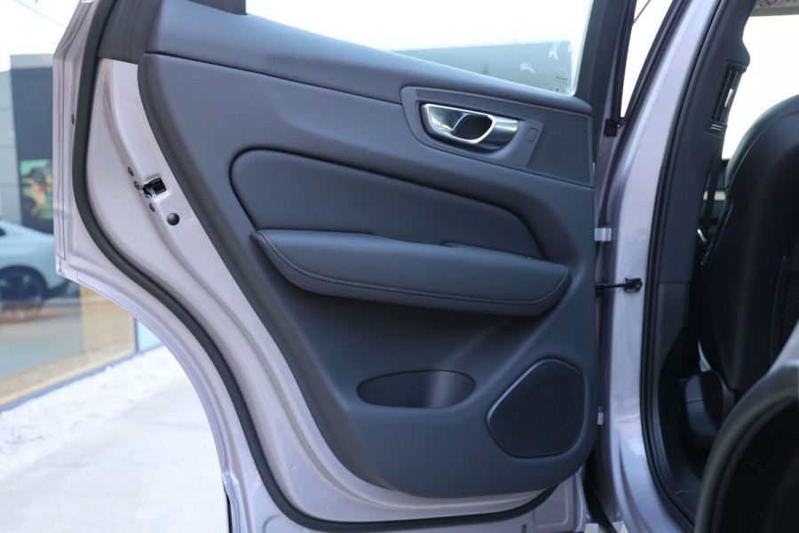 2026 Volvo XC60 UZ Ultra B5 Dark SUV Image 29