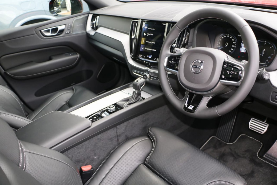 2019 MY20 Volvo XC60 UZ D5 R-Design Suv Image 6