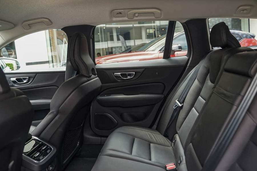 2019 MY20 Volvo V60 F-Series T5 Inscription Wagon Image 9