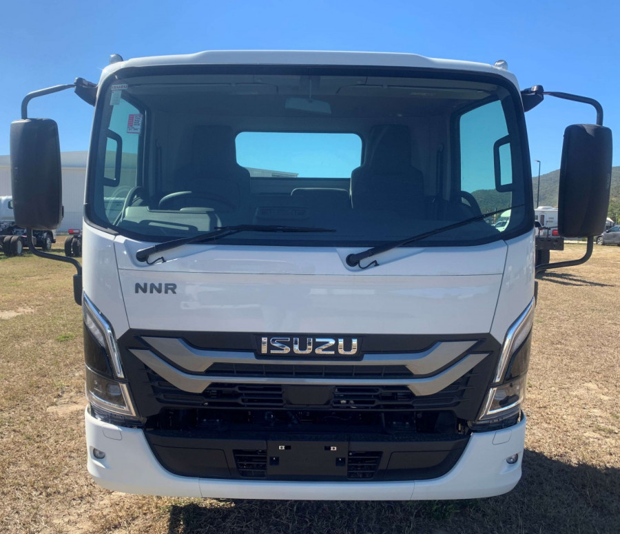 2026 Isuzu NNR 45-150 DT D34 Cab Chassis Image 2