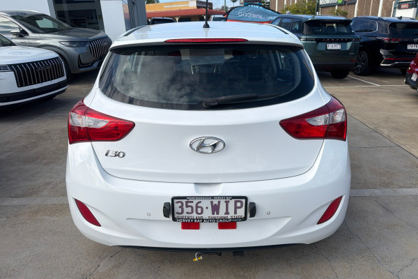 2015 MY16 Hyundai i30 GD3 Series II Active Hatch Image 3