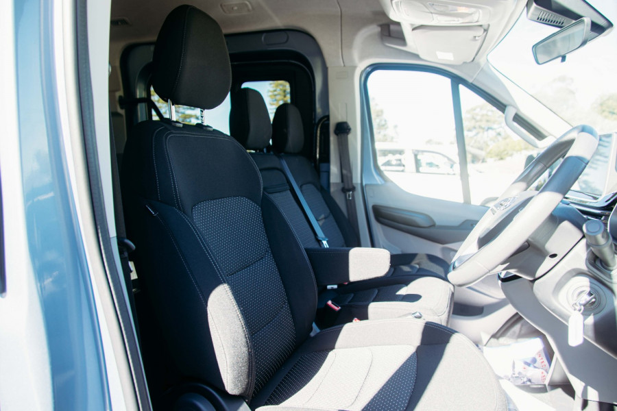 2024 LDV Deliver 9  11-Seat Bus Image 37