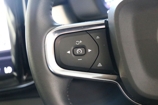 2018 Volvo Xc40 (No Series) MY19 T4 Momentum Suv