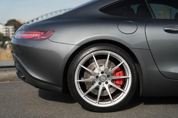 2016 Mercedes-Benz AMG GT S Coupe Image 9