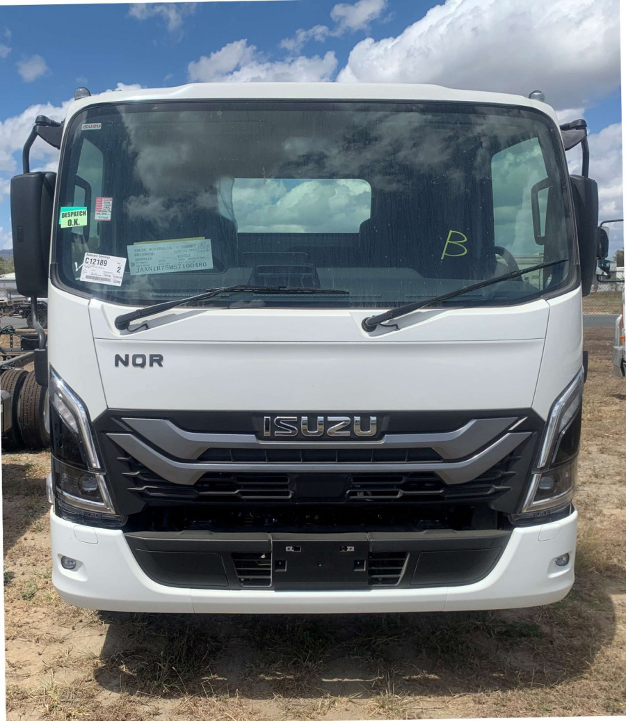 2026 Isuzu  NQR 88/80-190 AM D45 Cab Chassis Image 2