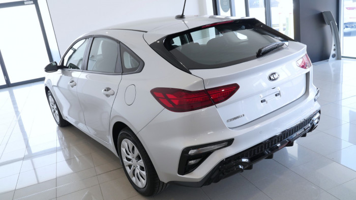 2020 MY1  Kia Cerato BD S with Safety Pack Hatchback Image 29