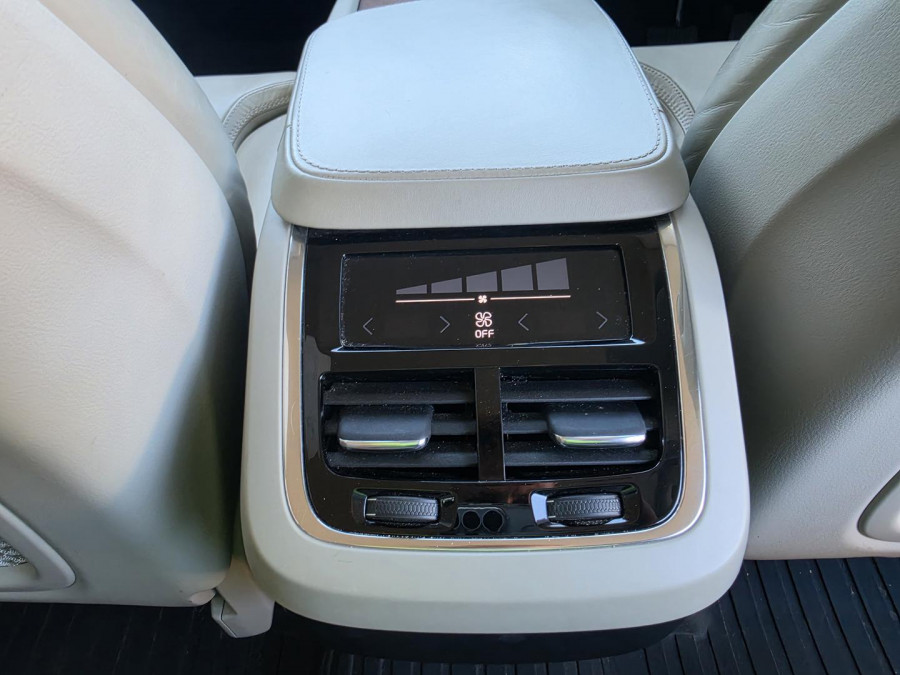 2015 MY16 Volvo XC90 L Series D5 Inscription SUV Image 20