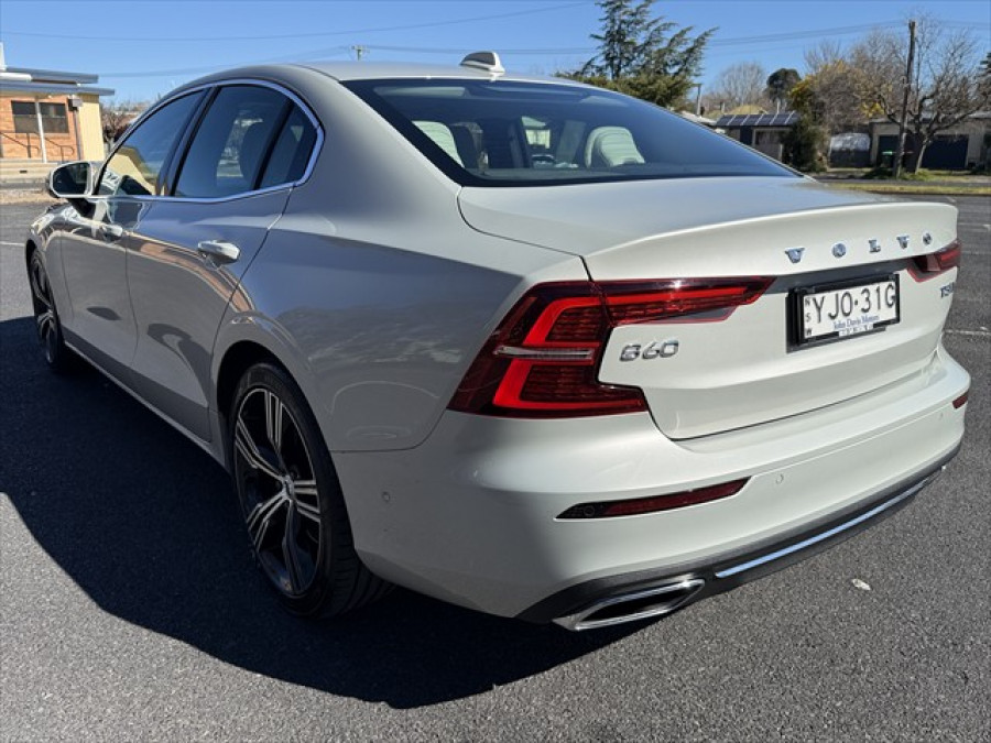 2019 MY20 Volvo S60 Z Series T5 Inscription Sedan Image 5
