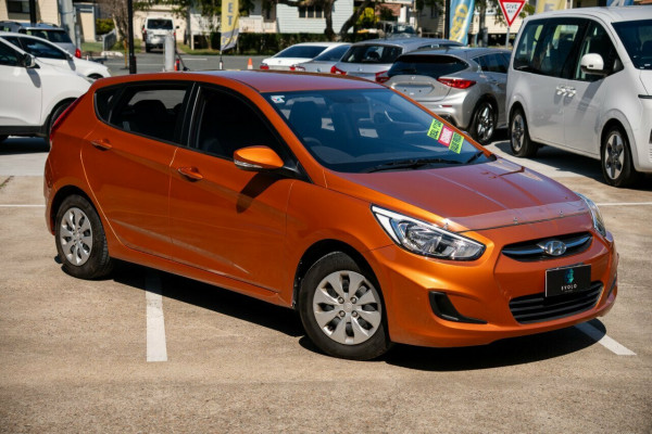 2015 MY16 Hyundai Accent RB3 Active Hatch Image 1