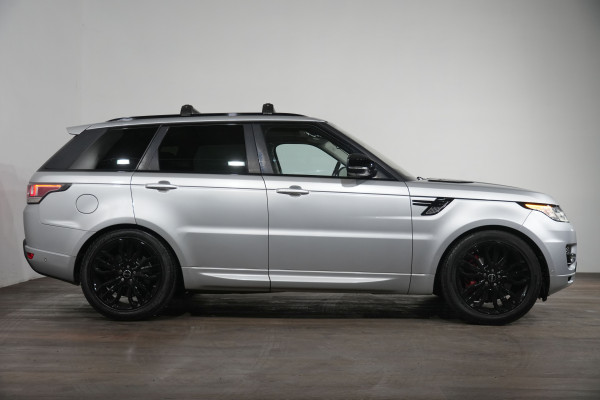 2015 Land Rover Range Rover Sport SDV6 HSE Dynamic SUV Image 4