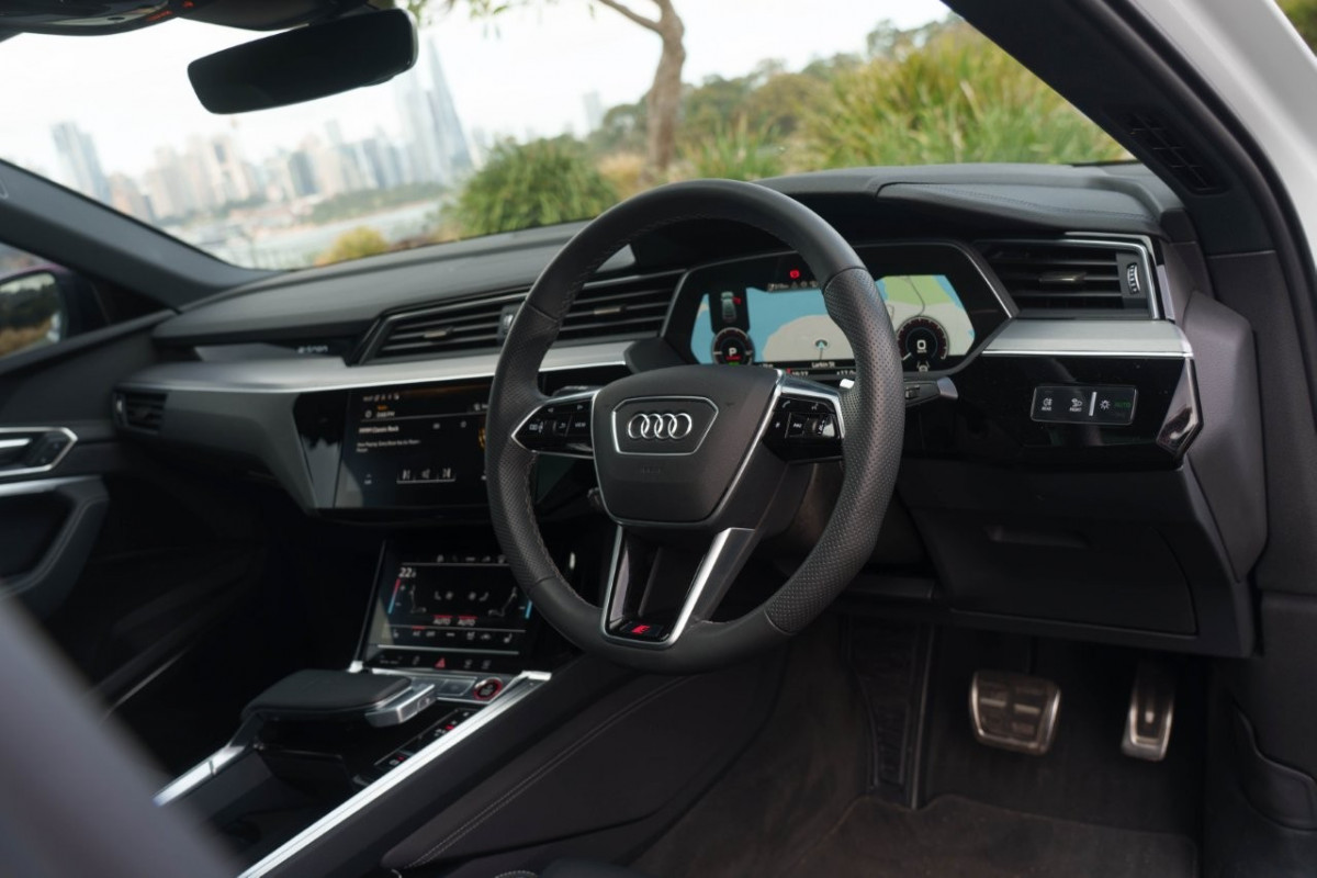 2024 Audi SQ8  GE e-tron SUV