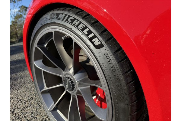 2015 Porsche 911 991 GT3 Coupe Image 15