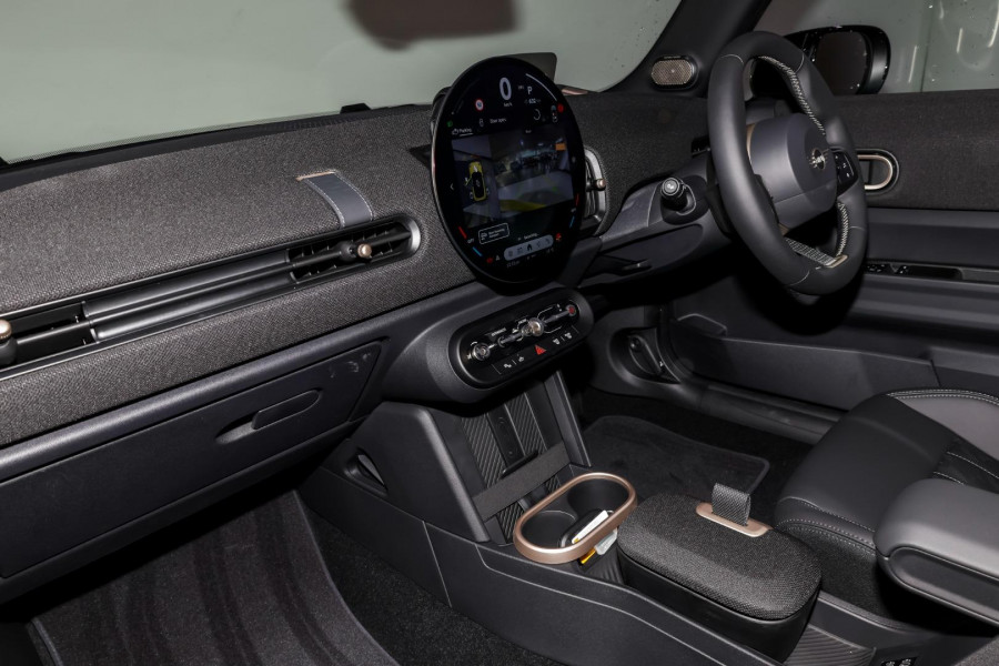 2026 MY25 MINI Cooper F65 C Favoured Hatch