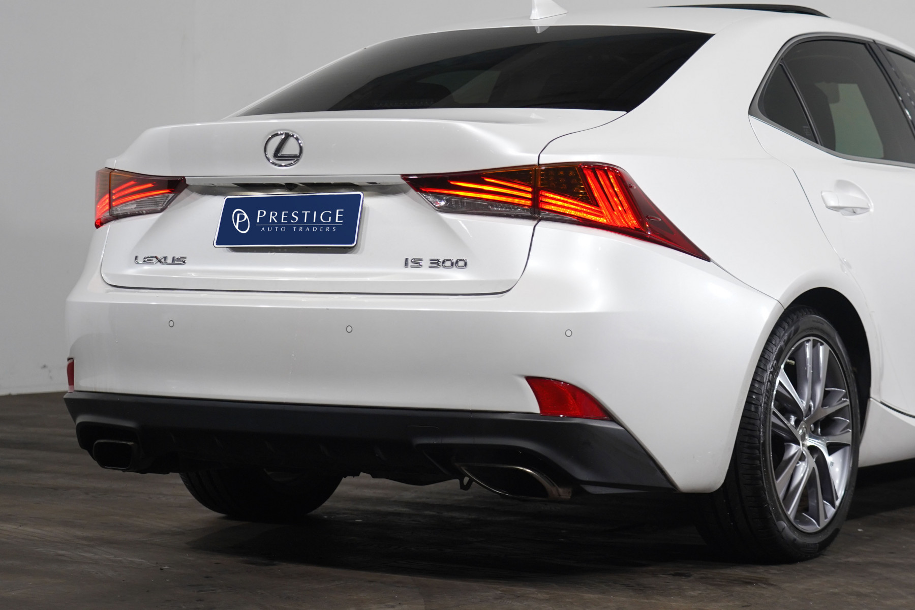 2019 Lexus Is300 Luxury Sedan Image 8