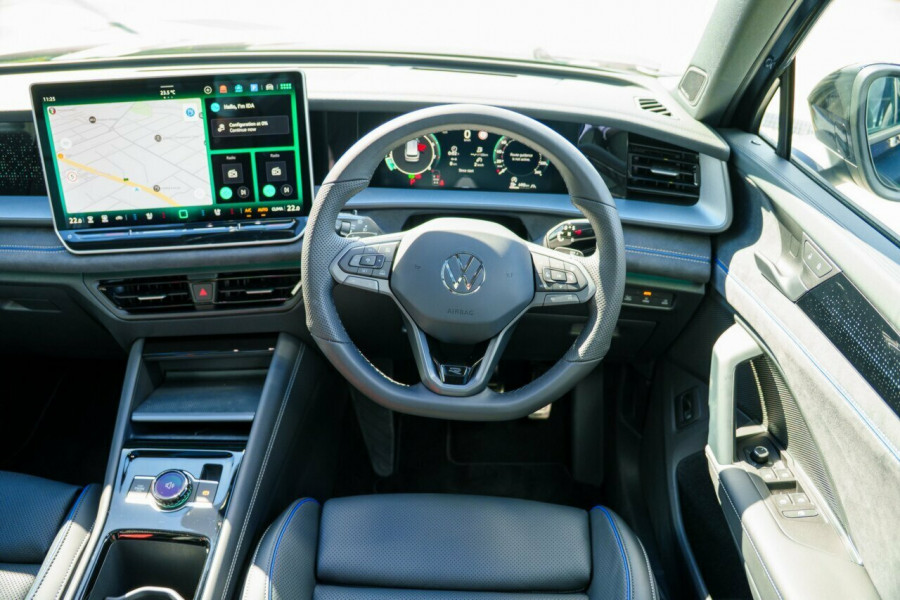 2026 Volkswagen Tayron R4 195TSI R-Line SUV Image 12