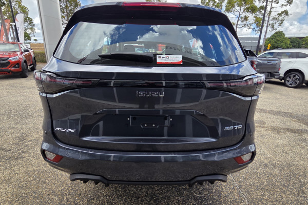 2026 Isuzu MU-X RJ LS-M SUV Image 4