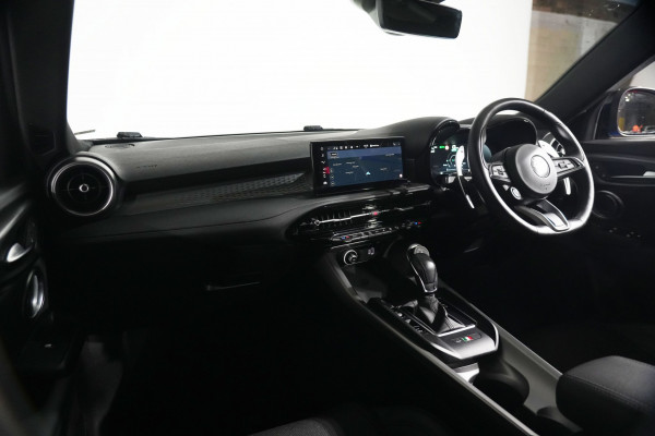 2023 Alfa Romeo Tonale Veloce SUV image 12