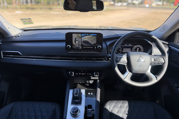 2025 MY24 Mitsubishi Outlander ZM PHEV Exceed SUV Image 12